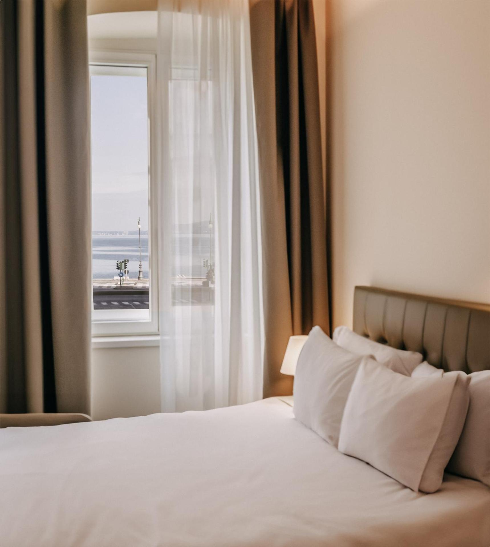 Vis A Vis Hotel